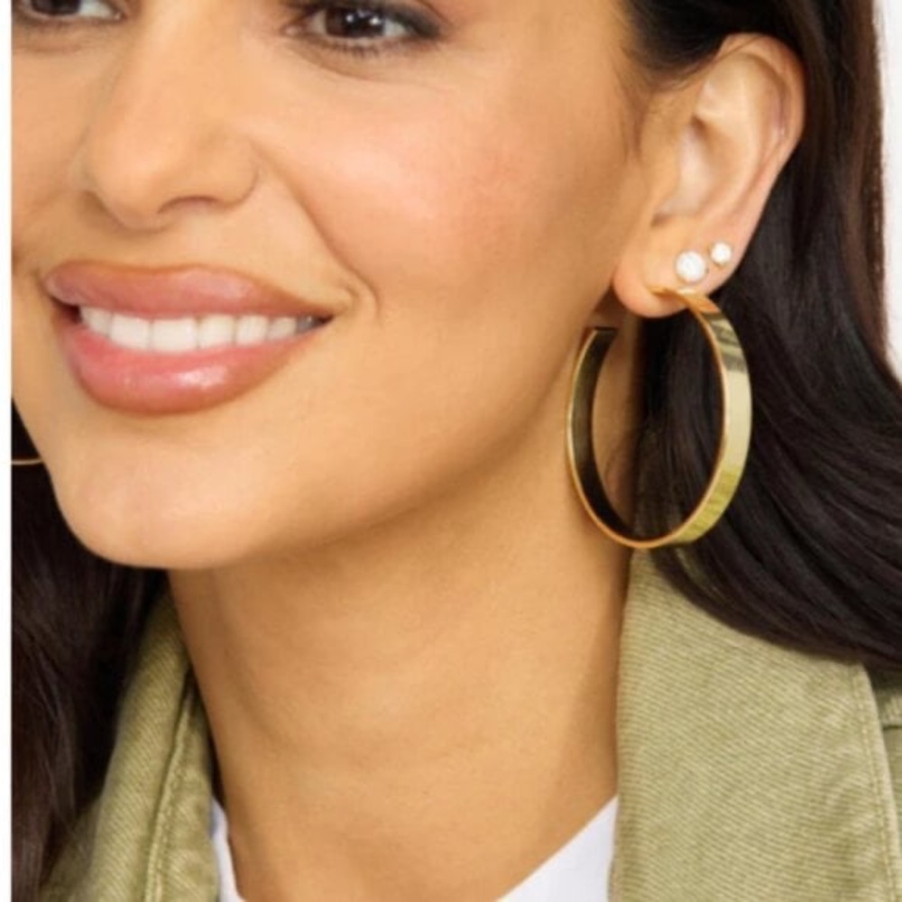 Melinda Maria Atlas Hoops 2 inch in Gold New With MM Pouch - Picture 4 of 5